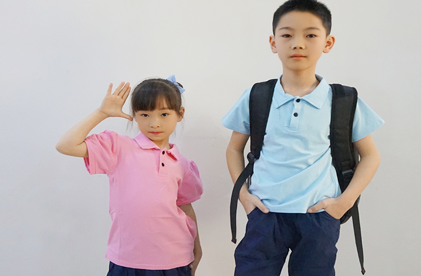 小学生校服